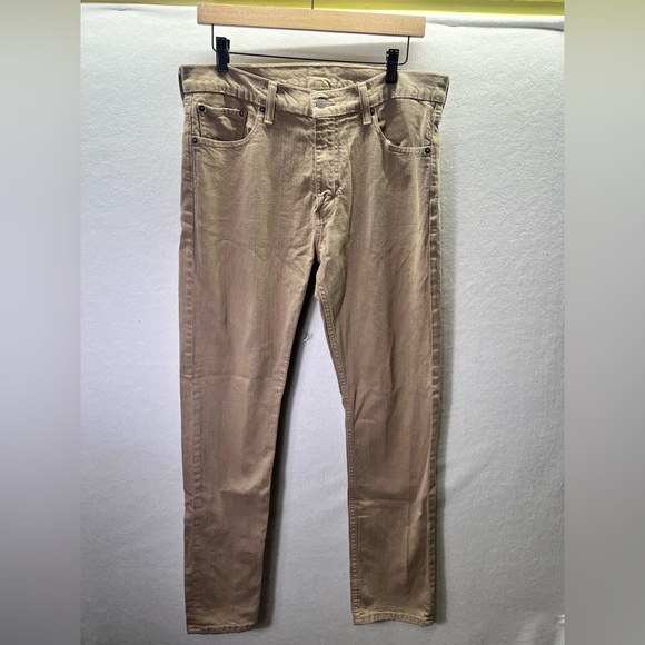 Levi’s 513 Slim Straight Jeans Mens 33/32 Khaki Tan Chino Pants Stretch 2407 - Picture 1 of 9